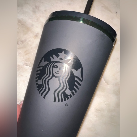 Starbucks Cup - Picture 4 of 5